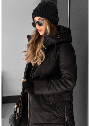Чорна жіноча зимова куртка Osoblyva