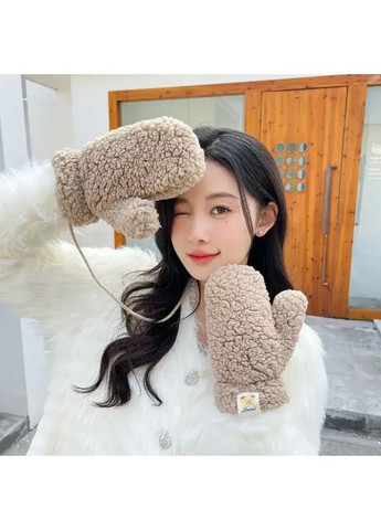 Перчатки меховые пушистые Медвежонок Тедди на шнурке унисекс One Size, тёплые зимние варежки из меха тёмно-бежевые No Brand (362961364)