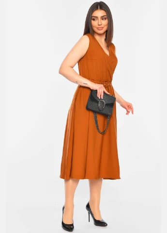 Коричнева джинсова сукня жіноча коричневого кольору а-силует Let's Shop однотонна