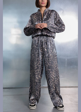 Шикарний сірий костюм двійка з якісної тканини: бавовна кристал кристал, трендовий костюм в леопардовому принті No Brand 556-2 (285745431)