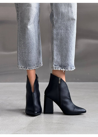 Черные демисезонная кожаные демисезонные ботильоны Helen