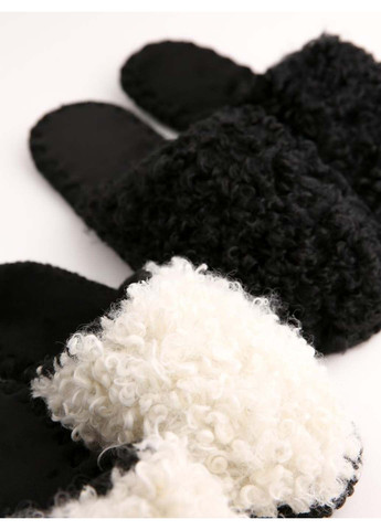 Черно-белые набор домашних тапочек Family Story