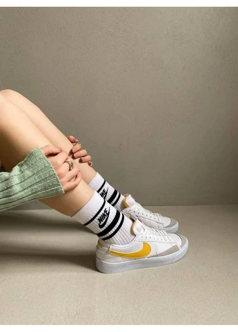 КРОССОВКИ ЖЕНСКИЕ NIKE BLAZER LOW YELLOW НАЙК БЛЕЙЗЕР No Brand бежевые демисезоны (369390496)