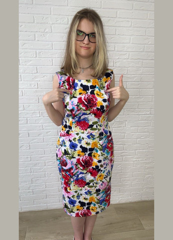 Білий повсякденний, кежуал біле бавовняне котонове літнє жіноче плаття-футляр міді з червоними квітами з рожевими квітами з синіми квітами футляр, сукня-майка No Brand з квітковим принтом