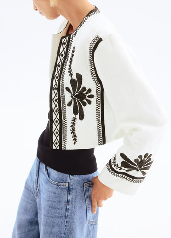 Белый женский жакет H&M с орнаментом - летний