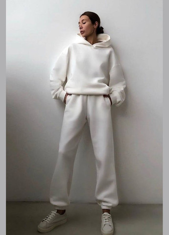 Женский спортивный костюм на флисе молочного цвета Let's Shop (280199320)