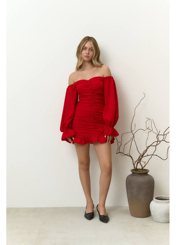 Червона святковий, коктейльна, вечірня міні сукня з відкритими плечами силуетна Україна однотонна