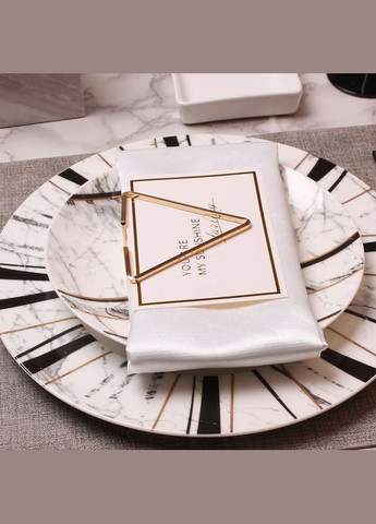 Тримач для ганчіркової серветки Triangle на стіл золотого кольору для серветок REMY-DECOR (301088595)