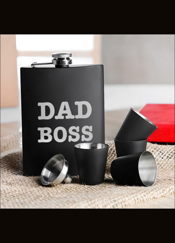 Набір чорна фляга з чарками "Dad boss", Дерев'яна подарункова коробка з гравіюванням BeriDari (293510278)