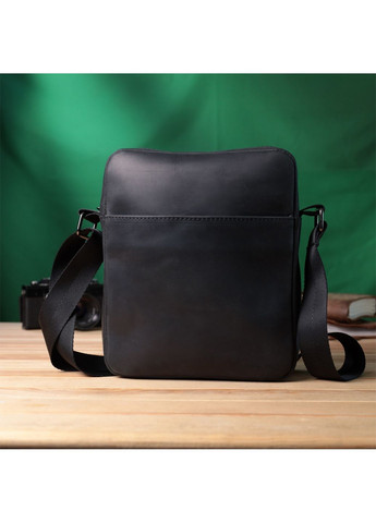 Чоловіча сумка через плече з натуральної матової шкіри 20х22,5х6 см Shvigel (315874920)