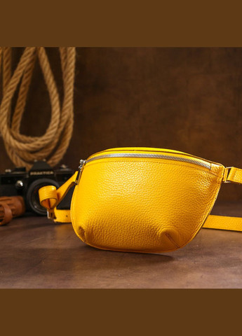 Шкіряна яскрава жіноча бананка жовтий 16377 Shvigel (362418501)