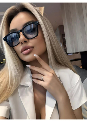 Солнцезащитные очки Resort голубые с черным No Brand (315689041)