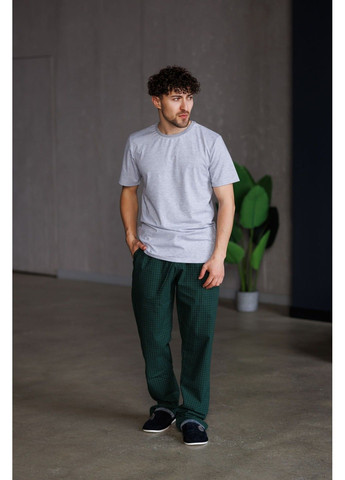 Піжама чоловіча футболка сірий меланж + штани SOFT в клітинку зелені Handy Wear (329447834)