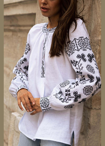 Біла вишиванка жіноча "мережка" темно синя SVARGA (345557269)