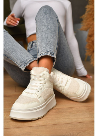 Зимние ботинки женские зимниее белого цвета дезерты Let's Shop без декора из искусственной кожи