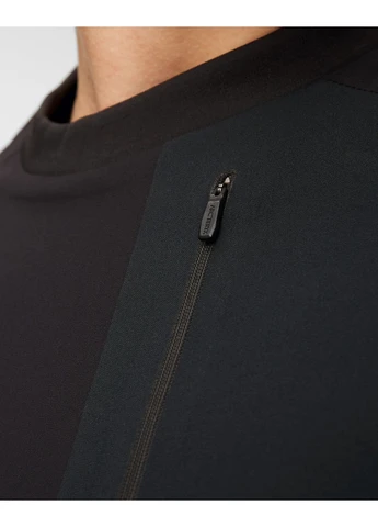 Черный демисезонный лонгслив Arc'teryx