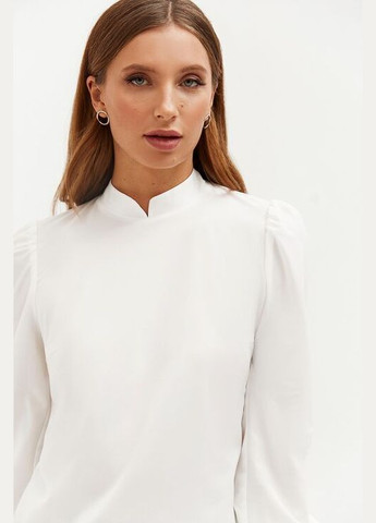 Молочна блуза зі стійкою софт молочна Vovk