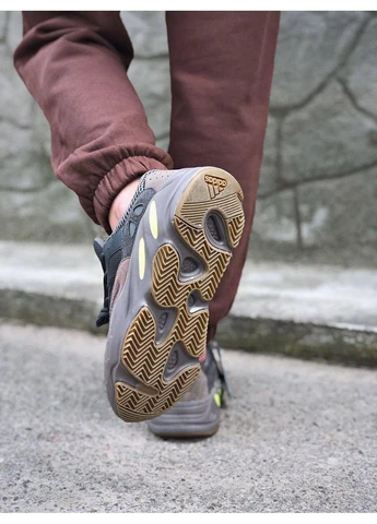 Комбіновані кросівки чоловічі adidas yeezy boost 700 v1 mauve адідас ізі буст демісезон No Brand