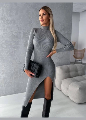 Графитовое женское приталенное платье цвет черный New Trend