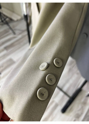 Бежевый женский пиджак женский qidian 9329 двойка имитация жилетки оверсайз свободный широкий крой one size No Brand - демисезонный