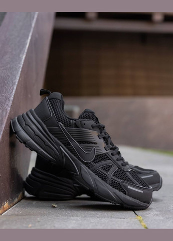 Чорні всесезон кросівки Vakko Nike V2K Runtekk Black