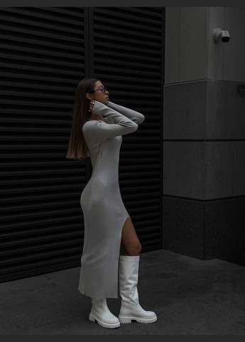 Серое повседневный, вечернее женское платье макси с разрезом серый материал рубчик No Brand