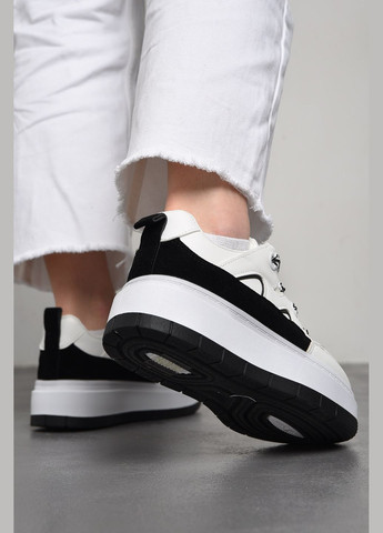 Чорно-білі осінні кросівки жіночі чорно-бiлого кольору на шнурівці Let's Shop