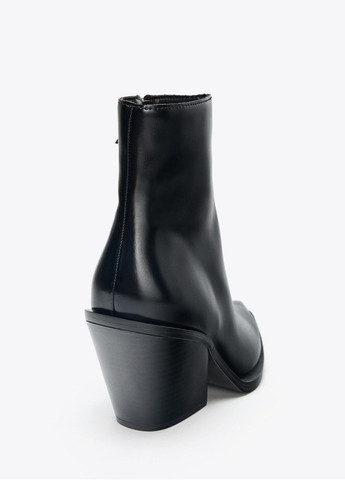 Чорні демісезонна ботильйони Zara