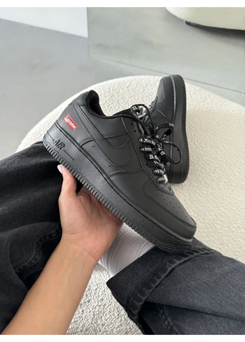 Чорні кросівки чоловічі nike air force black supreme найк аір форс чорні демісезон No Brand