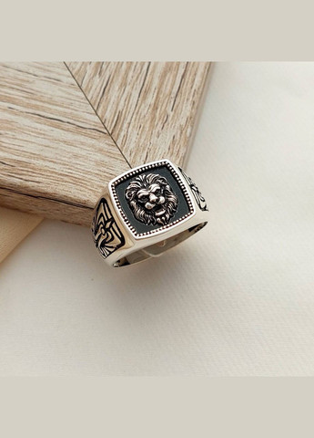 Печать серебряная мужская квадрат с черной эмалью знак зодиака Лев 520-3лев, размер No Brand (316397838)