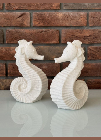 Статуетка морський коник фарфорова білого кольору висота 24 см Бельгія (40389) J-Line (303354204)