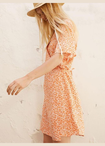 Оранжевое повседневный платье H&M с цветочным принтом