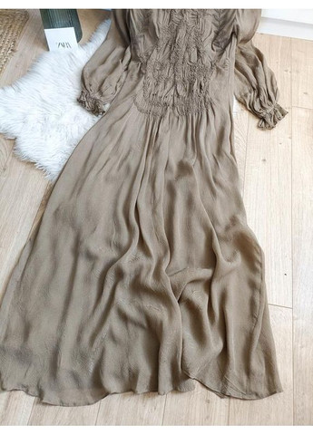 Оливковое (хаки) жаккардовое платье с вышивкой zw collection Zara