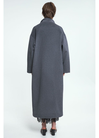 Серое демисезонное Женское пальто Верана 141021 Свет Stimma