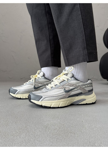 Серые демисезонные кроссовки мужские nike initiator beige / grey найк инитатор No Brand