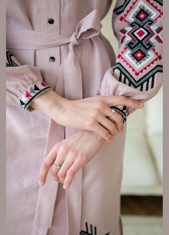 Розовая нарядное платье Vyshyvanka лен (299339652)