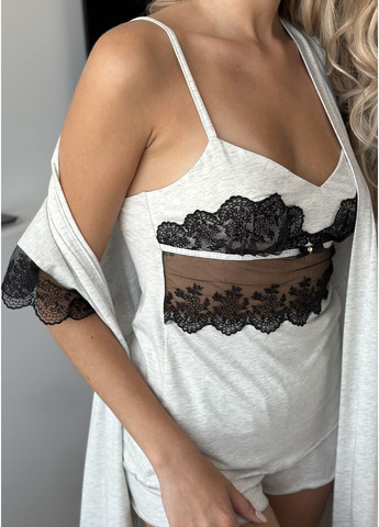 Сіра всесезон жіноча піжама з шортами, сірого меланжевого кольору з чорним мереживом. майка + шорти ORA