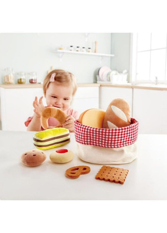Ігровий набір Кошик з випічкою () Hape E3168 (366578432)