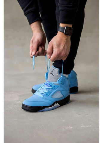 КРОССОВКИ ЖЕНСКИЕ NIKE AIR JORDAN RETRO 5 UNC НАЙК АИР ДЖОРДАН No Brand чёрные демисезоны (369389651)