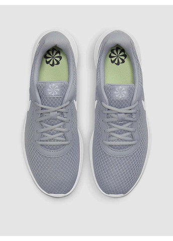 Серые демисезонные кроссовки мужские tanjun Nike