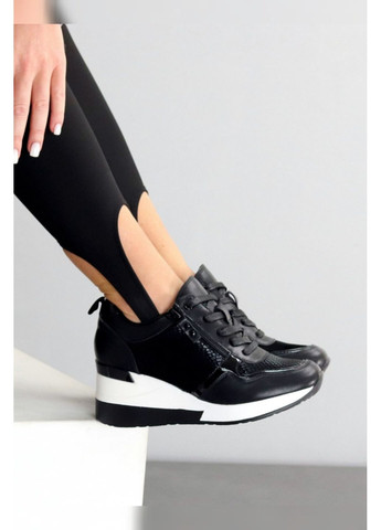 Черные сникерсы на танкетке из комбинированной экокожи Loretta Снікерси чёрные лето (355336161)