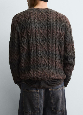 Черный зимний свитер Zara