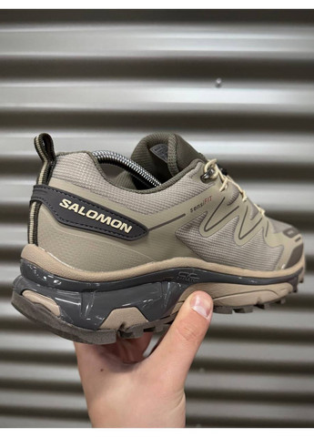 Бежевые зимние мужские кроссовки No Brand