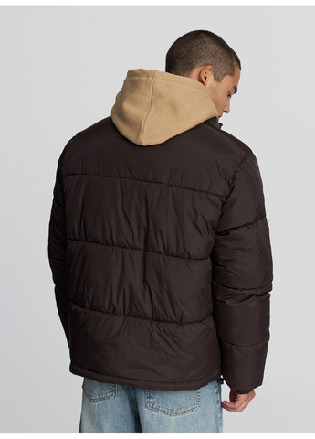 Коричнева демісезонна куртка чол Terranova