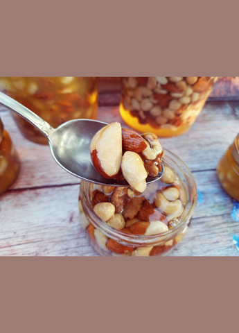 Мёд акации с орехами Ассорти 0,1 л (140 грамм) МЕД ПОШТОЮ (322148867)