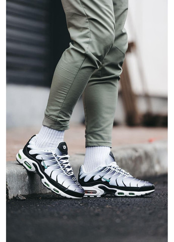 КРОСІВКИ ЖІНОЧІ NIKE AIR MAX PLUS TN BLACK WHITE GREEN НАЙК АІР МАКС ТН ПЛЮС No Brand сірі демісезони (368883847)