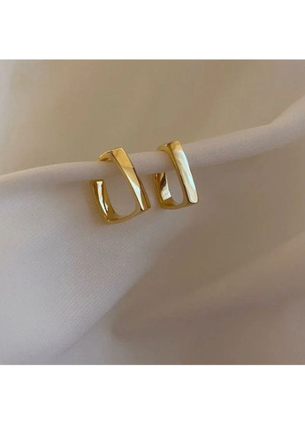 Сережки жіночі пусети / гвоздики квадратні золотисті No Brand (354818152)