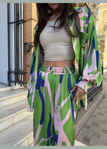 Женский летний костюм двойка с принтом: рубашка и брюки свободного кроя. MonCher (335013856)