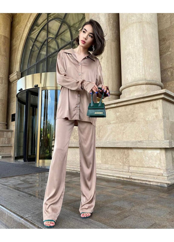 Жіночий костюм із легкої та приємної тканини Україна (361071449)