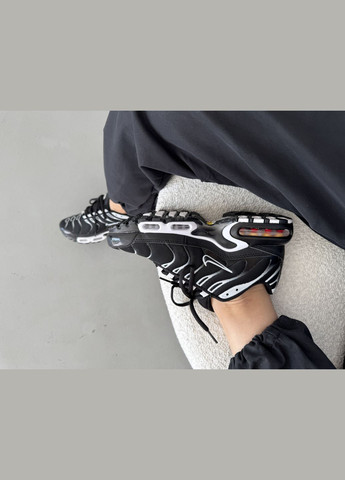 Кросівки жіночі і чоловічі Nike Air Max TN Plus black | Найк Аір макс ТН Плюс чорні No Brand чорні демісезони (316231425)